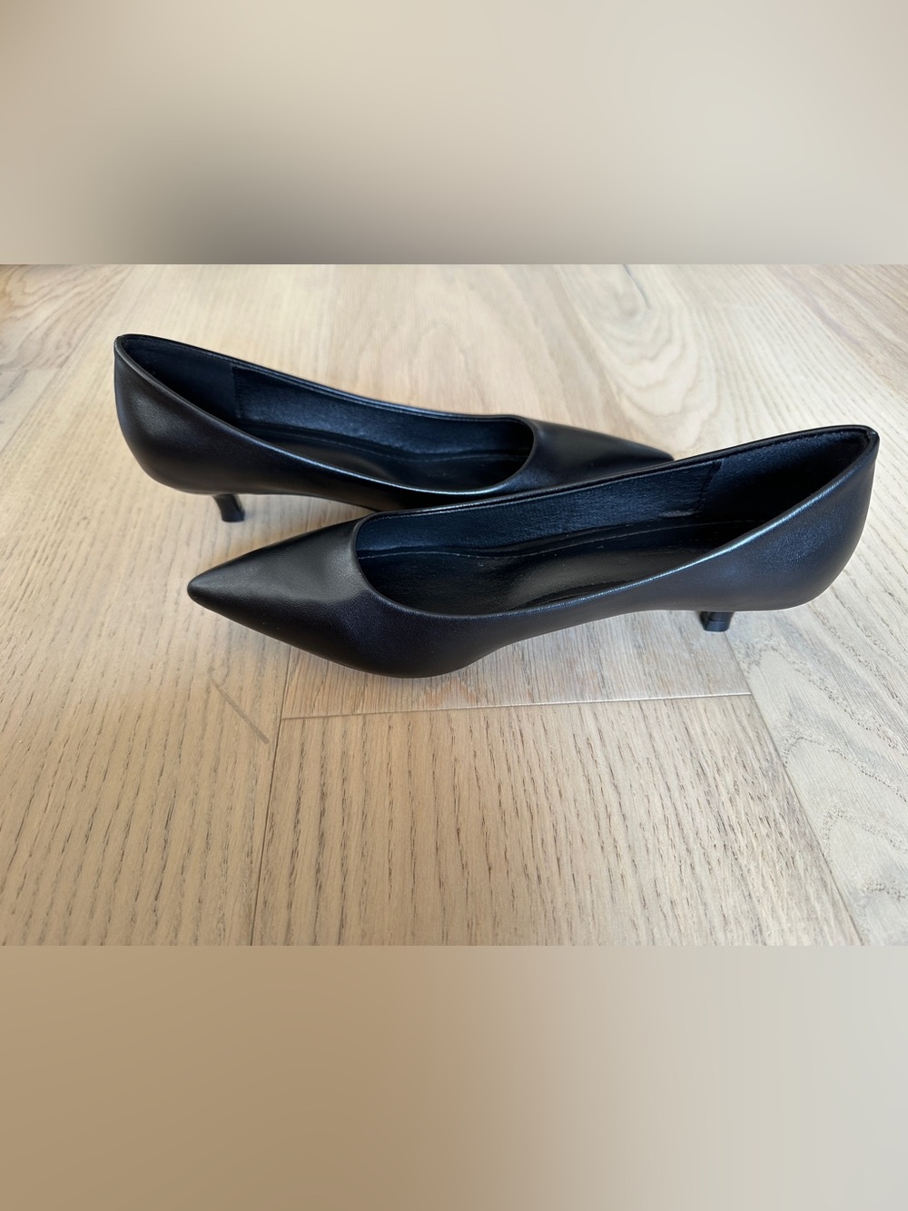Classic Black Pointed-Toe Kitten Heel Women's Pumps